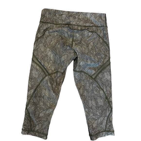 Lululemon Cool To Street Crop Jazzy White Gator Green Sage Green Legging‎ Size 4 - Picture 9 of 15